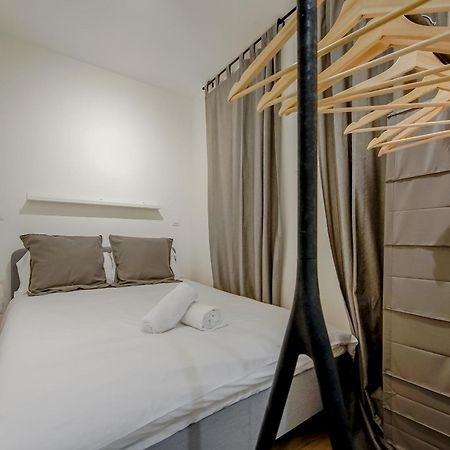 Modern Apt Para 6Pax En La Plaza De Tirso-Centro E1 Madrid Exterior photo