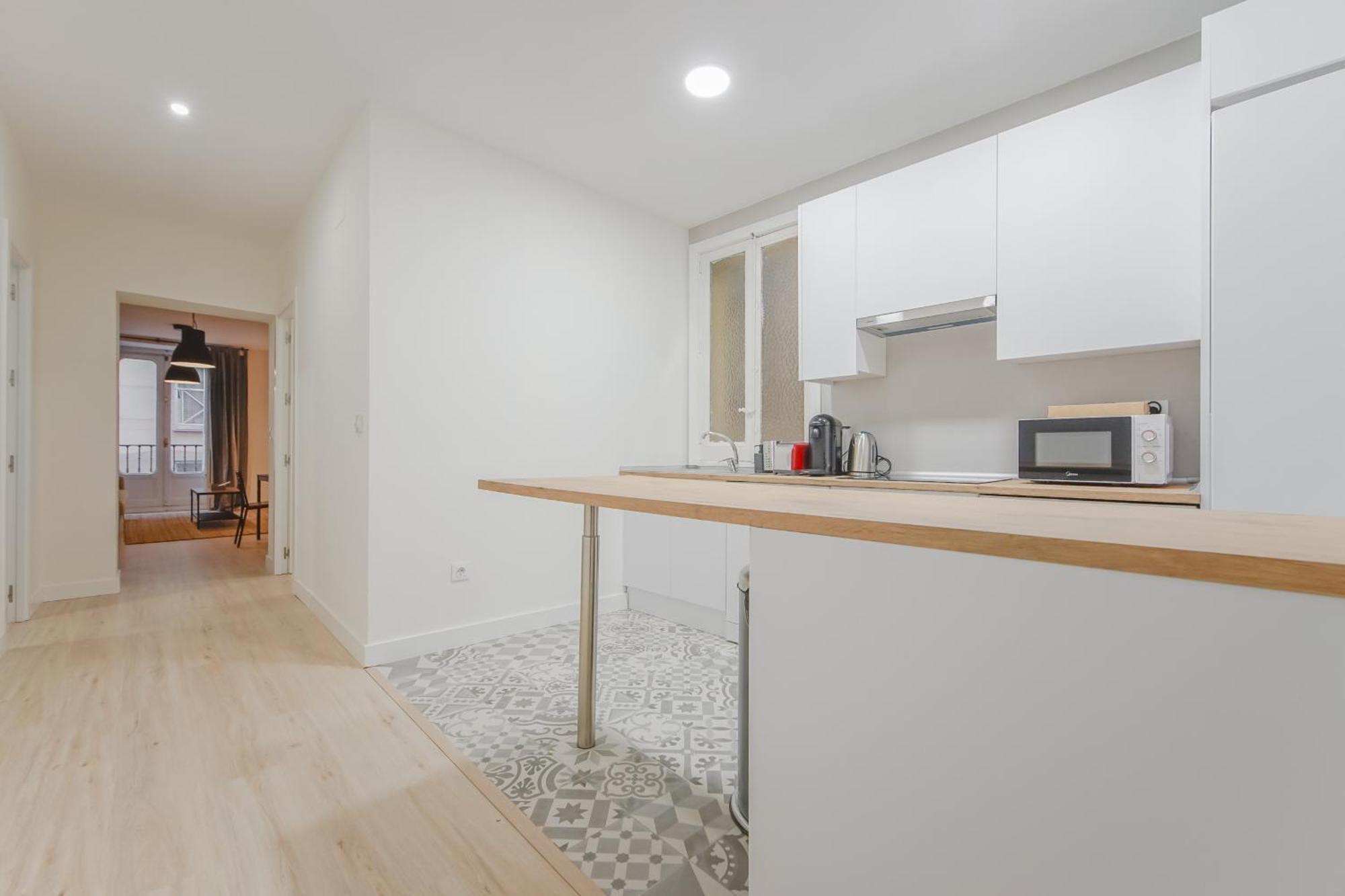 Modern Apt Para 6Pax En La Plaza De Tirso-Centro E1 Madrid Exterior photo